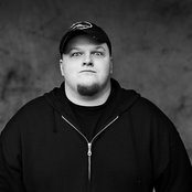 Cas Haley - List pictures