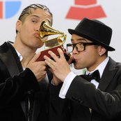 Chino Y Nacho - List pictures