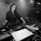Helena Hauff - List pictures
