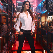 Cassadee Pope - List pictures