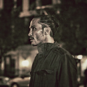 Avery Storm - List pictures