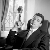 Yves Montand - List pictures