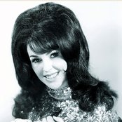 Wanda Jackson - List pictures