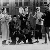 3 Mustaphas 3 - List pictures