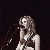 Nina Gordon - List pictures