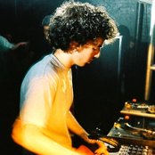 High Contrast - List pictures