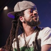 Rael - List pictures