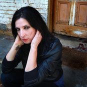 Adalita - List pictures