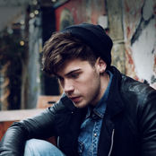 Aiden Grimshaw - List pictures