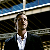 Paul Banks - List pictures