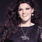 Saara Aalto - List pictures