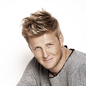 Alexander Acha - List pictures