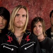 Decemberadio - List pictures