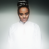 Seinabo Sey - List pictures