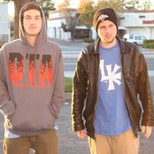 Hippie Sabotage - List pictures