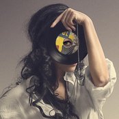 Sophia Somajo - List pictures