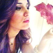 Janet Leon - List pictures