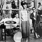 Astrud Gilberto - List pictures