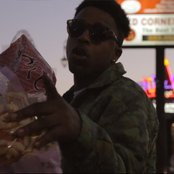 Azizi Gibson - List pictures