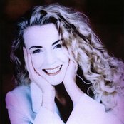 Lian Ross - List pictures