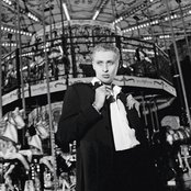 Shura - List pictures