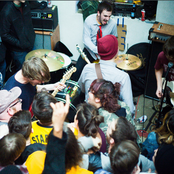 Clique - List pictures