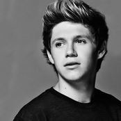 Niall Horan - List pictures