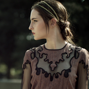 Lena Fayre - List pictures