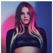 Daisy Dares You - List pictures