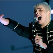 Gerard Way - List pictures