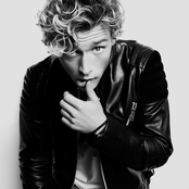 Christopher - List pictures