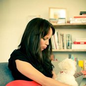 Kate Earl - List pictures