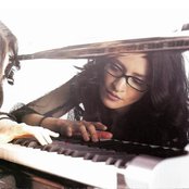 Angela Aki - List pictures