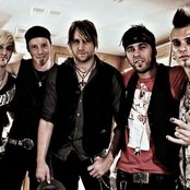 My Darkest Days - List pictures