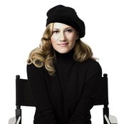 Lucy Woodward - List pictures