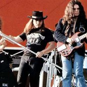 Lynard Skynard - List pictures