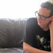 Lone - List pictures