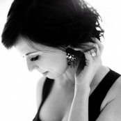 Joy Williams - List pictures