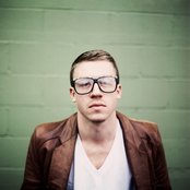 Macklemore - List pictures