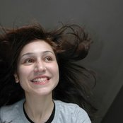 Laleh - List pictures