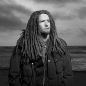 Newton Faulkner - List pictures