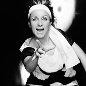 Ann Lee - List pictures