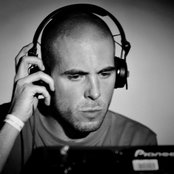 Phaeleh - List pictures