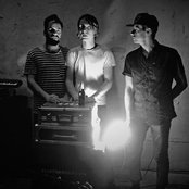 Odonis Odonis - List pictures