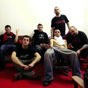 Linea 77 - List pictures