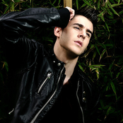 Danny Leiva - List pictures