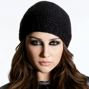 Nikki Flores - List pictures