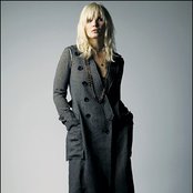 Sharin Foo - List pictures