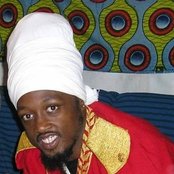 Ras Shiloh - List pictures