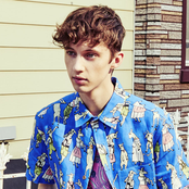 Troye Sivan - List pictures